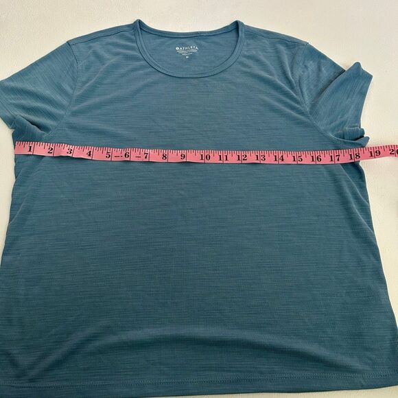 Athleta Blue Performance Tee Size M Lightweight Activewear Top - Picture 4 of 4